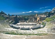 Вот такой римский амфитеатр мы увидели на Сицилии! 